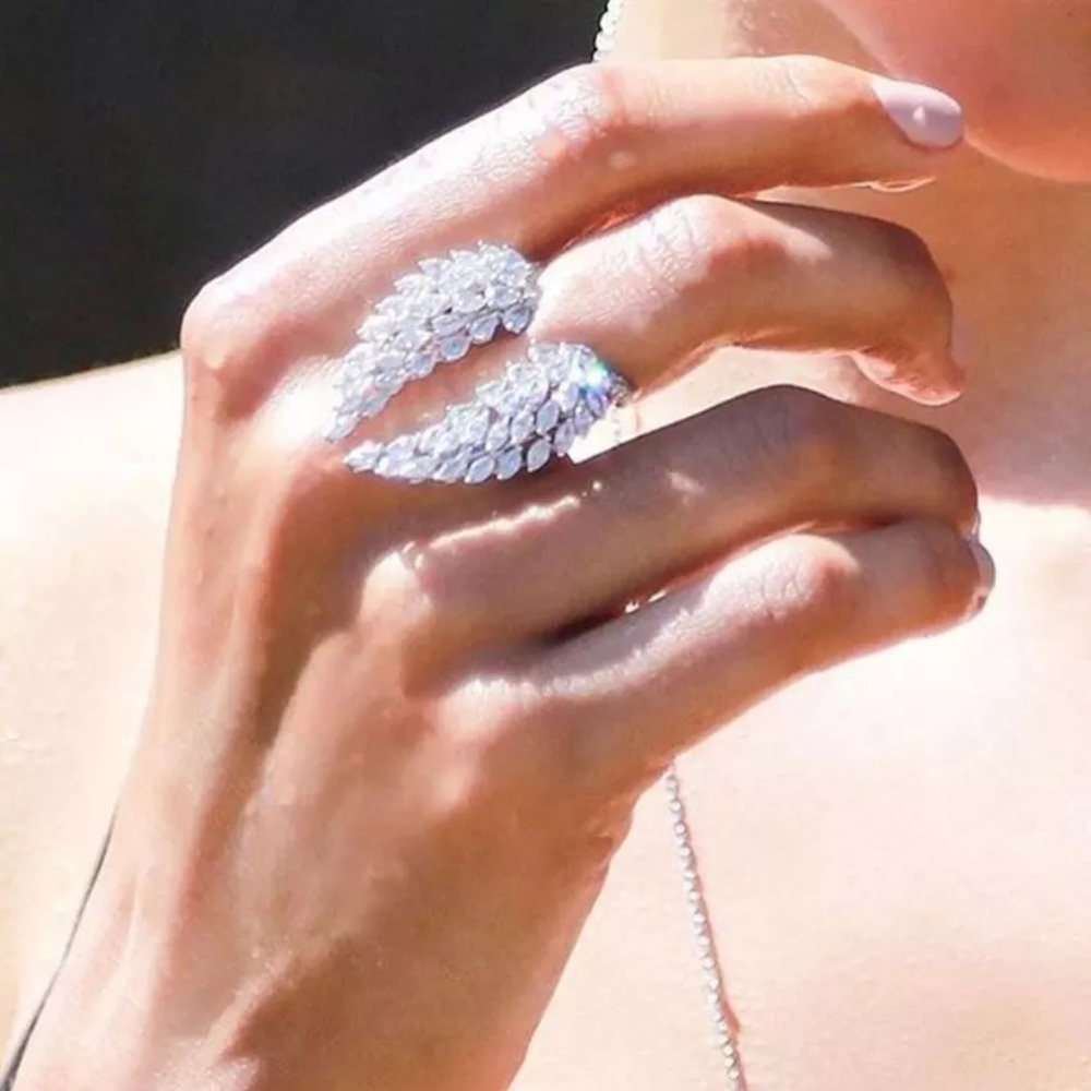 New Luxury Angel Wings Opening Adjustable Ring - Picture 2 of 5